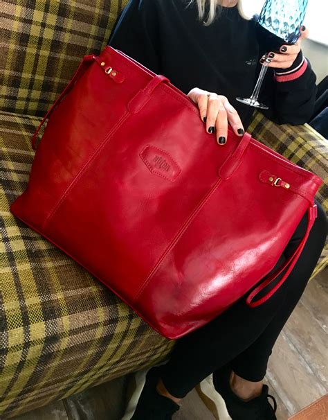 red leather handbags for women.